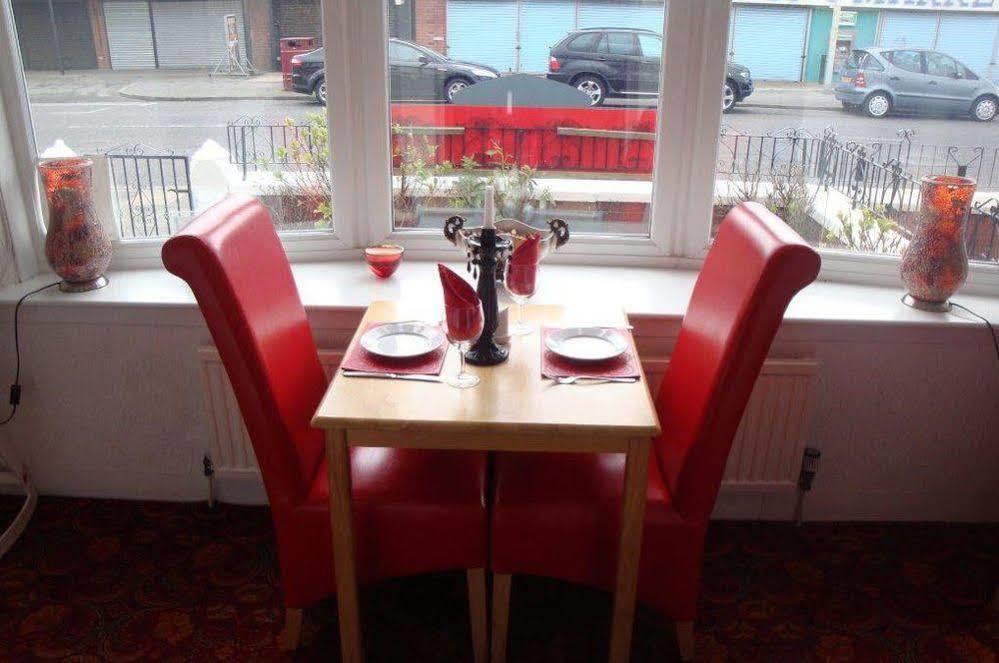 The Sandhurst Hotel Blackpool Ngoại thất bức ảnh
